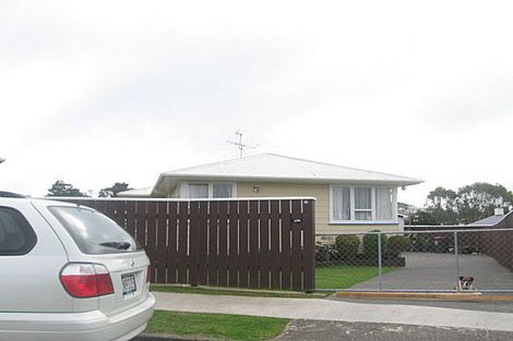Photo of property in 25 Caduceus Place, Ascot Park, Porirua, 5024