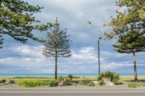 Photo of property in 629 Marine Parade, Napier South, Napier, 4110
