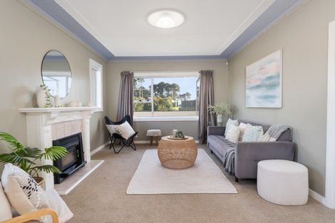 Photo of property in 27 Isadore Road, Saint Clair, Dunedin, 9012