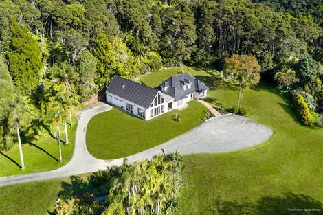 Photo of property in 105 Grassmere Road, Henderson Valley, Auckland, 0612