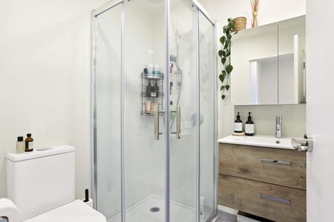 Photo of property in 22 Hoopers Road, Glen Eden, Auckland, 0602