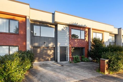 Photo of property in 60 Bordeaux Parade, Te Atatu South, Auckland, 0610