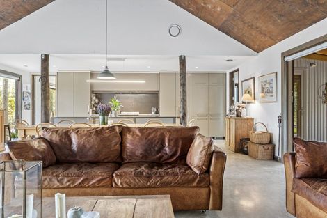 Photo of property in 179 Racecourse Road, Amberley, 7482