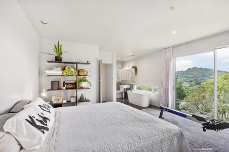 Photo of property in 17 Espin Crescent, Karori, Wellington, 6012