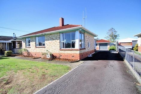 Photo of property in 48 Vardon Road, St Andrews, Hamilton, 3200