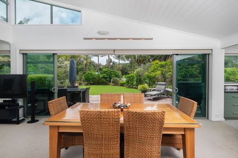 Photo of property in 13 Florance Avenue, Russell, 0202