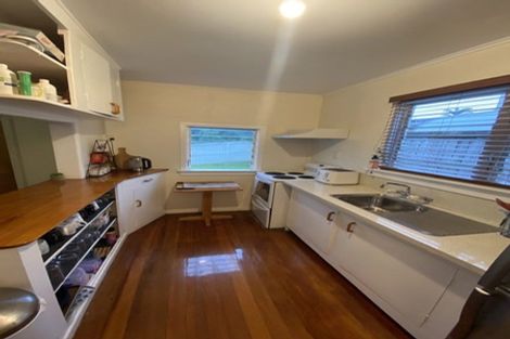 Photo of property in 1289a Whangaparaoa Road, Army Bay, Whangaparaoa, 0930