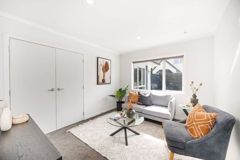 Photo of property in 47 Karina Terrace, Roslyn, Palmerston North, 4414