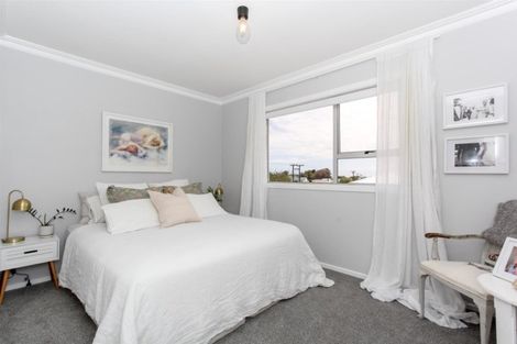 Photo of property in 185 Mangorei Road, Merrilands, New Plymouth, 4312