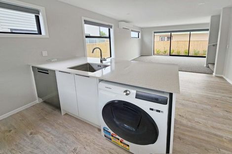 Photo of property in 10 Reading Street, Wainuiomata, Lower Hutt, 5014