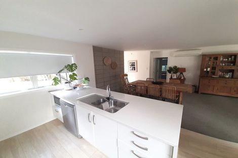 Photo of property in 18a Anakiwa Place, Milford, Auckland, 0620