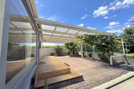 Photo of property in 24 Bennett Street, Waipawa, 4210