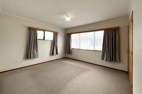 Photo of property in 2/104 Bond Crescent, Forrest Hill, Auckland, 0620