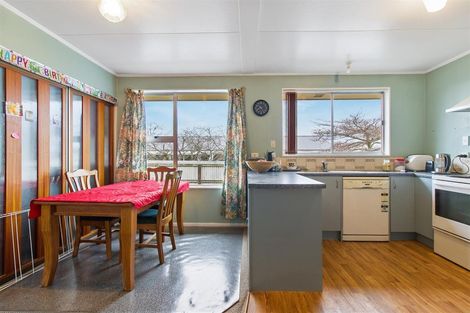 Photo of property in 6 Price Street, Waimate, 7924