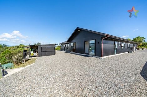 Photo of property in 13 Mount Marua Way, Timberlea, Upper Hutt, 5018