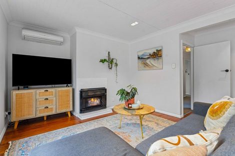 Photo of property in 34 Muriwai Road, Waimauku, 0812