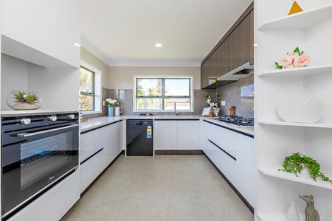 Photo of property in 2 Emyvalie Place, Dannemora, Auckland, 2016