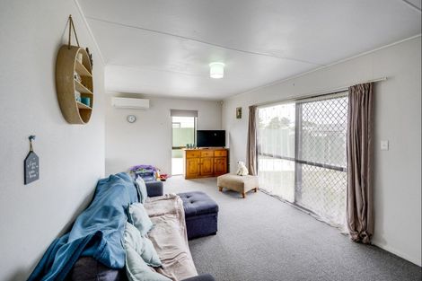 Photo of property in 338 Flaxmere Avenue, Flaxmere, Hastings, 4120