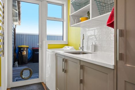 Photo of property in 42 Normans Road, Strowan, Christchurch, 8052