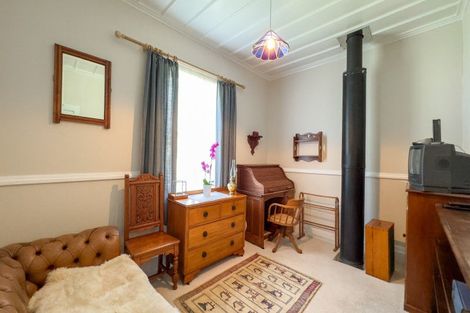 Photo of property in 402 Williamson Street, Thames, 3500