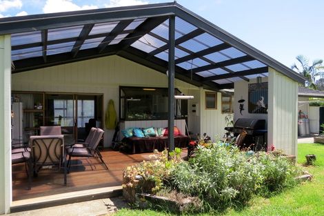 Photo of property in 30 Driving Creek Road, Coromandel, 3506