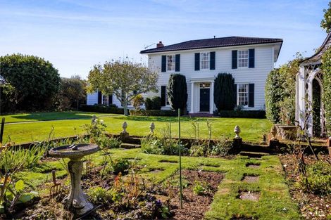 Photo of property in 91 Belt Road, New Plymouth, 4310