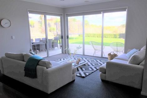 Photo of property in 8 Grenache Place, Rototuna, Hamilton, 3210