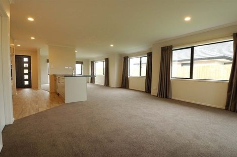 Photo of property in 16 Lambies Street, Marshland, Christchurch, 8083