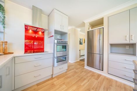 Photo of property in 6 Seattle Grove, Totara Park, Upper Hutt, 5018