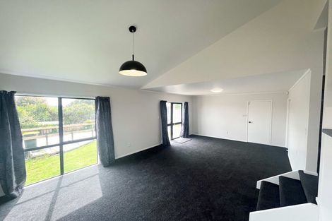 Photo of property in 2/16 Ebony Place, Massey, Auckland, 0614