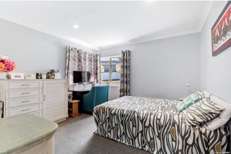 Photo of property in 7 Jomard Terrace, Northcross, Auckland, 0632