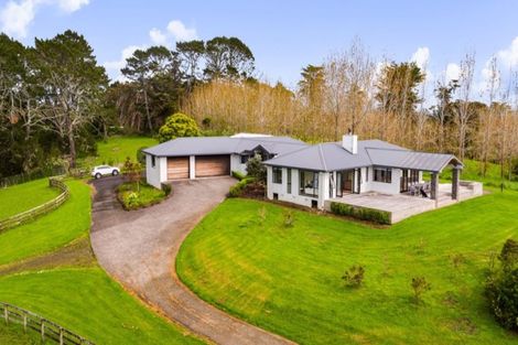 Photo of property in 114 Pomona Road, Kumeu, 0891