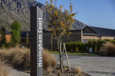 Photo of property in 10 Hovingham Court, Jacks Point, Queenstown, 9371