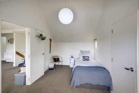 Photo of property in 5a Tauroa Road, Havelock North, 4130