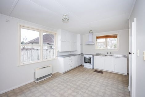 Photo of property in 8 Lee Place, Bader, Hamilton, 3206