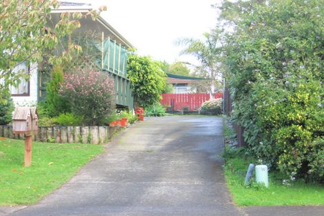 Photo of property in 2/5 Rapallo Place, Farm Cove, Auckland, 2012