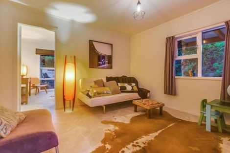 Photo of property in 66 Tiroroa Avenue, Te Atatu South, Auckland, 0610