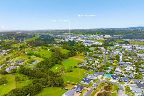 Photo of property in 23 Kahika Grove, Huapai, Kumeu, 0810