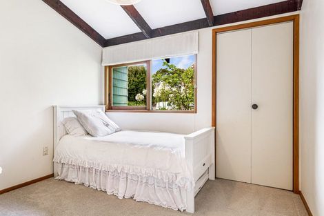 Photo of property in 32 Brigantine Drive, Beach Haven, Auckland, 0626