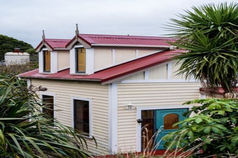 Photo of property in 2 Waireka Street, Ravensbourne, Dunedin, 9022