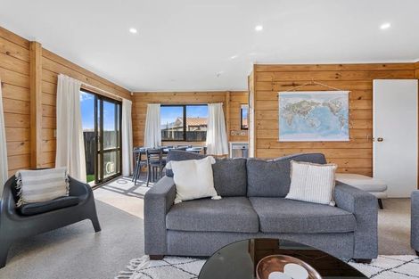 Photo of property in 65 Queens Road, Waikanae Beach, Waikanae, 5036