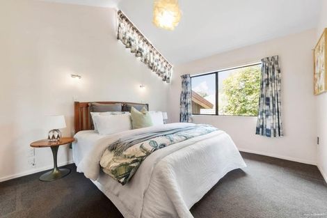 Photo of property in 5 Spears Place, Botany Downs, Auckland, 2010