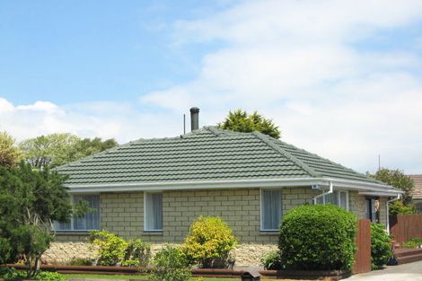 Photo of property in 32 Woodlands Place, Aranui, Christchurch, 8061