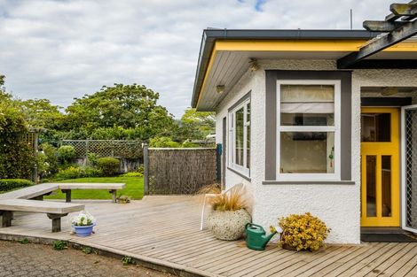 Photo of property in 3 Haronga Road, Inner Kaiti, Gisborne, 4010
