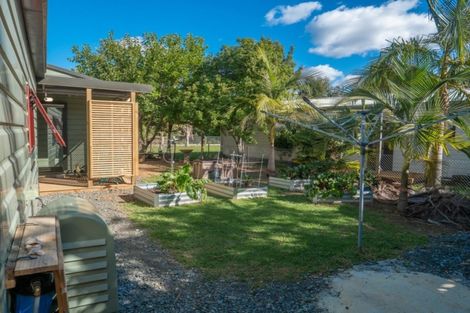 Photo of property in 23 Paradise Road, Coopers Beach, 0420