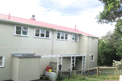 Photo of property in 13 Lyons Crescent, Strathmore Park, Wellington, 6022