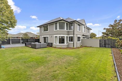 Photo of property in 16 Ballybrack Place, Casebrook, Christchurch, 8051