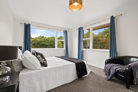 Photo of property in 16 Ilfracombe Place, Burnside, Christchurch, 8053