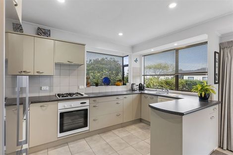 Photo of property in 41 Marendellas Drive, Bucklands Beach, Auckland, 2014