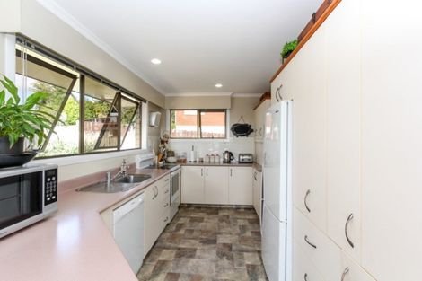 Photo of property in 14 Bronte Place, Whalers Gate, New Plymouth, 4310